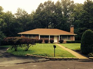 3 Creekside Ln, Saint Louis, MO