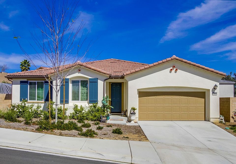 1st image of 2062 Meadow Vista Pl