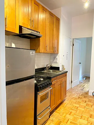 Rented by Waverly Realty Associates | media 23