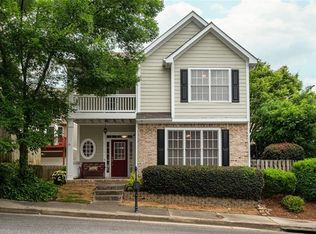 2210 Parkview Run NW, Atlanta, GA 30318