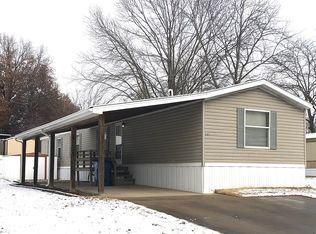 227 Arapaho Dr, Belleville, IL