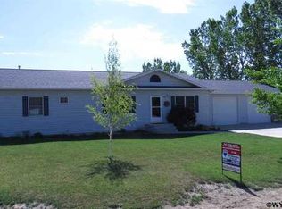 1286 Robin Ln, Riverton, WY 82501