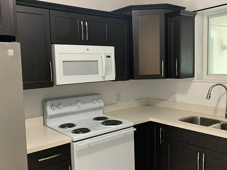 165 Florida Blvd #2 — Photo 2