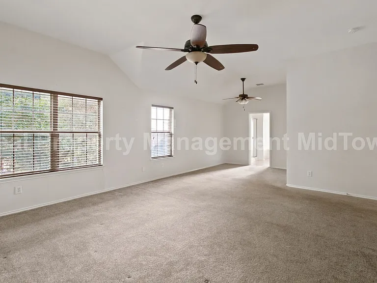 12620 Summerwood Dr — Photo 23
