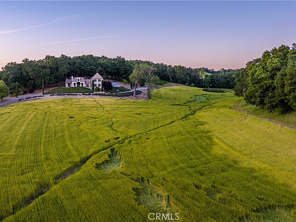 2nd image of 810 Dove Pond Rd