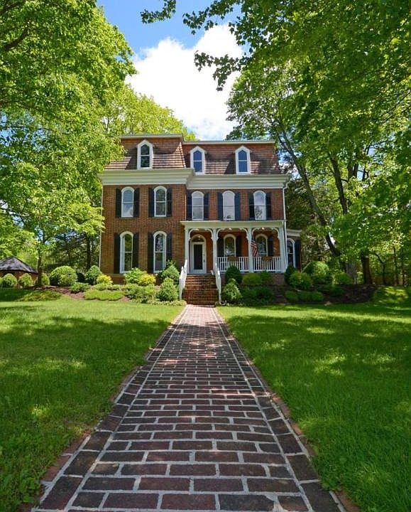 260 Lee St N, Lewisburg, WV 24901 Zillow