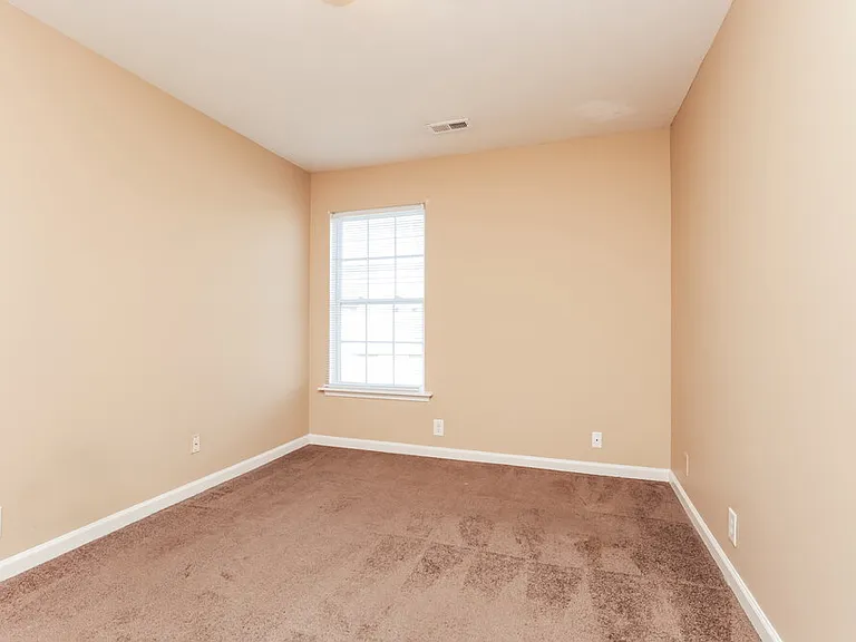 1008 Cheryl Ln — Photo 17
