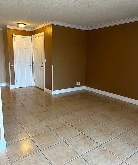 3591 Quail Lakes Dr #160 — Photo 2