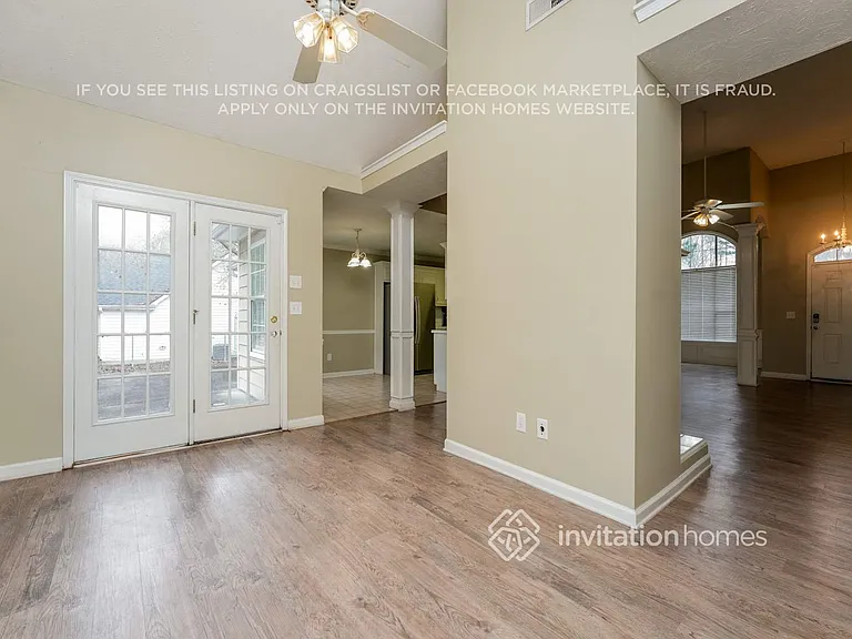 820 Cambridge Creek Dr SW — Photo 7