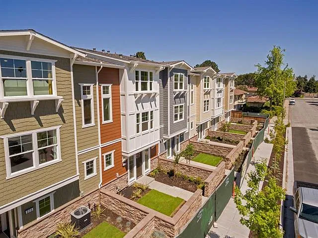 3 bed, 2.5 bath, 1506 sqft, $5,000 — Photo 3