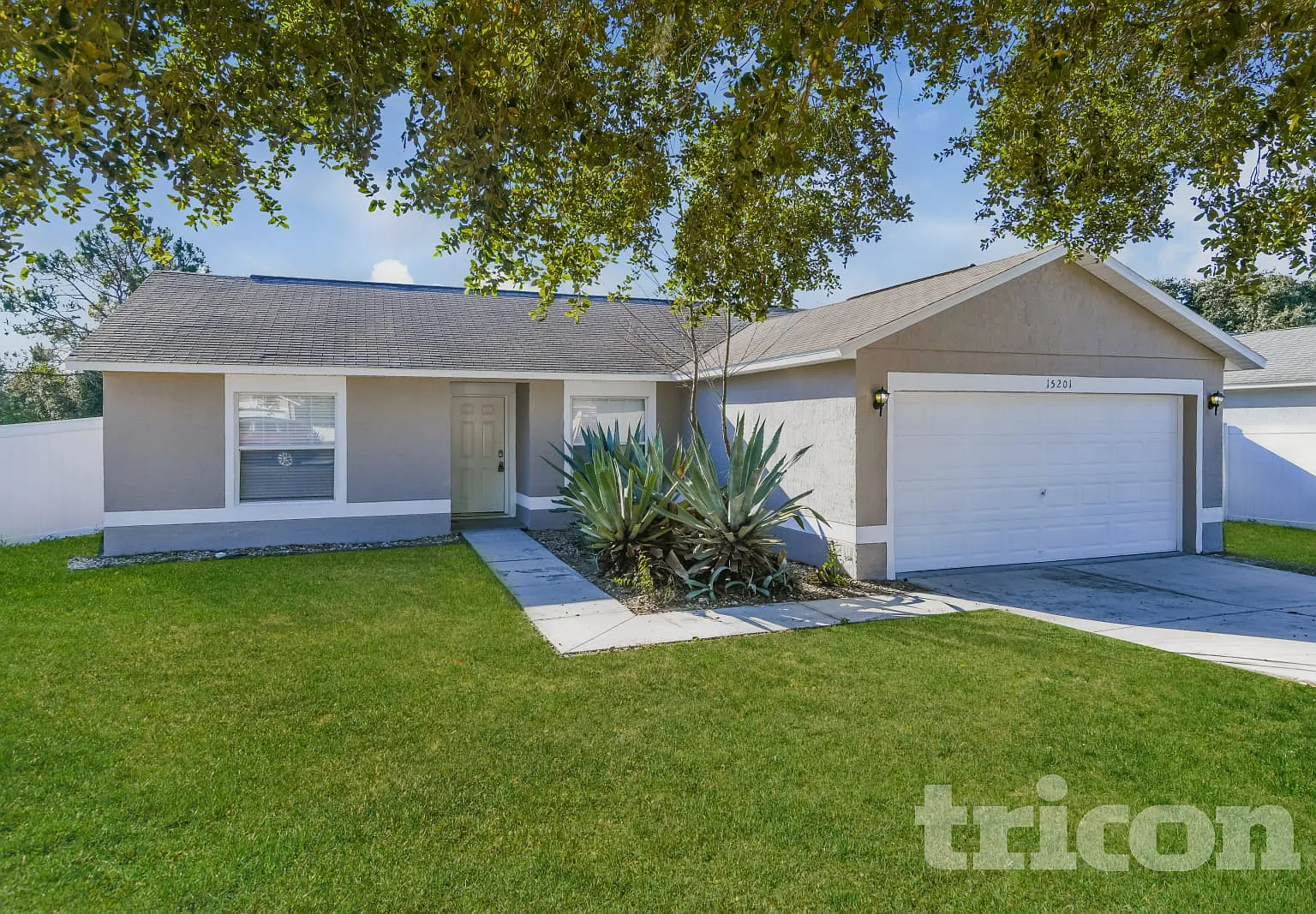 15201 Margaux Drive Clermont FL — Photo 1