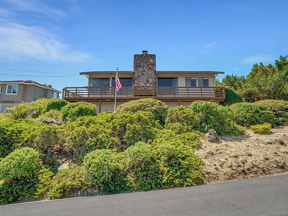 2nd image of 685 Oak Park Way