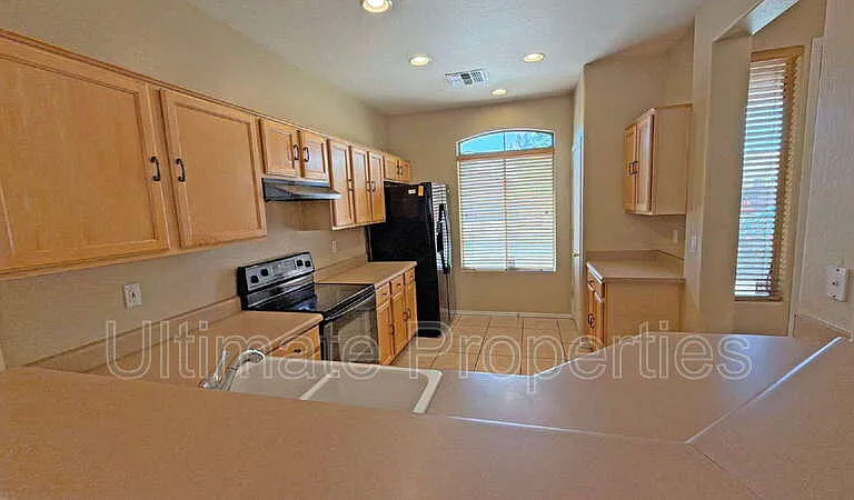 7324 W Globe Ave — Photo 7