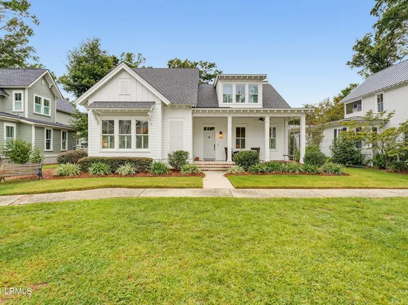37 Wrights Point Circle, Beaufort, SC 29902