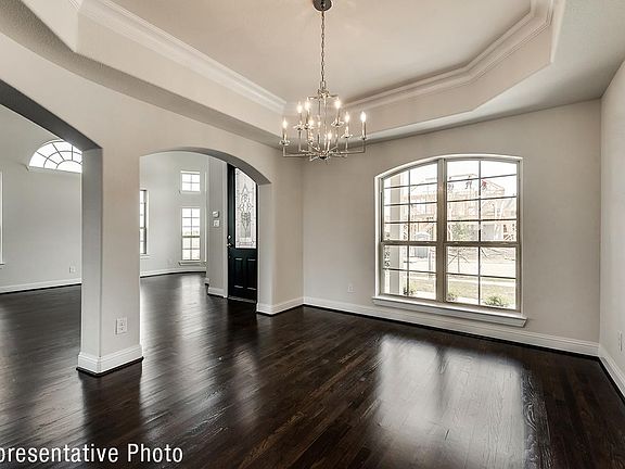 5th image of 2409 Elmhurst Dr #7VGULB