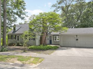 22 Towne Hill Ln, Topsfield, MA 01983