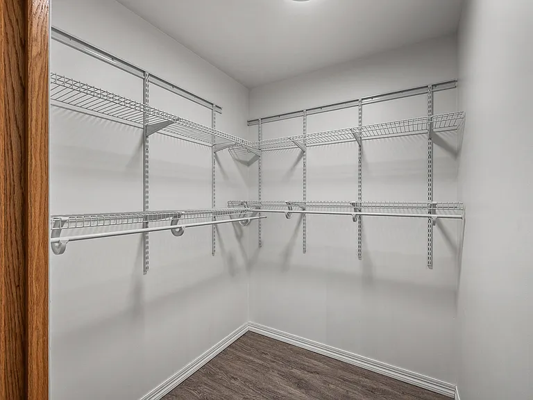 500 W Franklin Ave #2205 — Photo 4