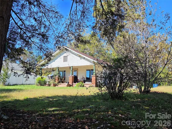 2220 Enon Rd, Morganton, NC 28655