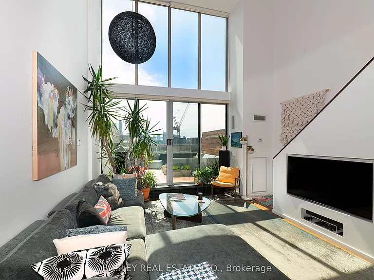 160 Baldwin St #614 — Photo 11