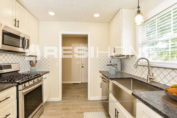2809 Pinnacle Ct — Photo 3
