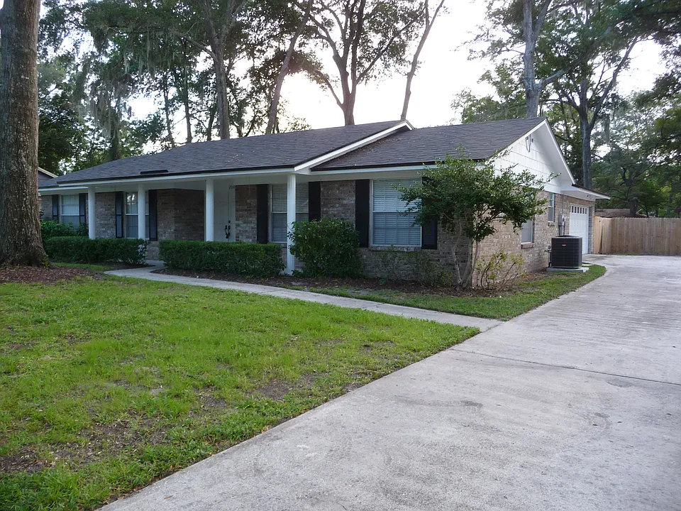 200 Vanderford Rd W