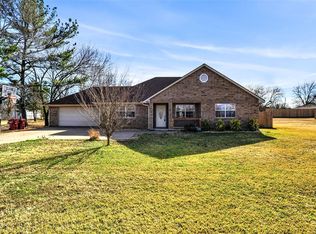 708 W Bells Blvd, Bells, TX 75414