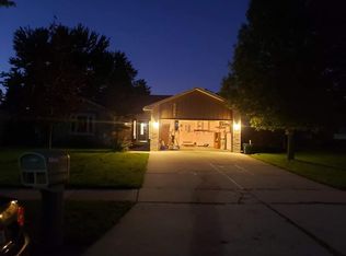 5257 Shruboak Dr, Sterling Heights, MI 48310