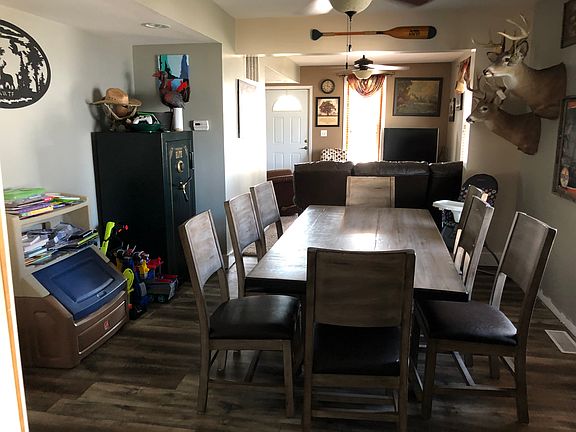 4th image of 1001 E Oak St