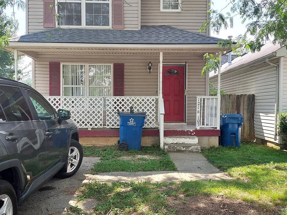 1216 Lipps Ln #103