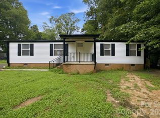 3250 Ole Country Ln, Claremont, NC 28610