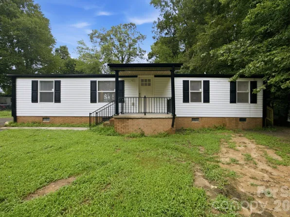 3250 Ole Country Ln, Claremont, NC 28610