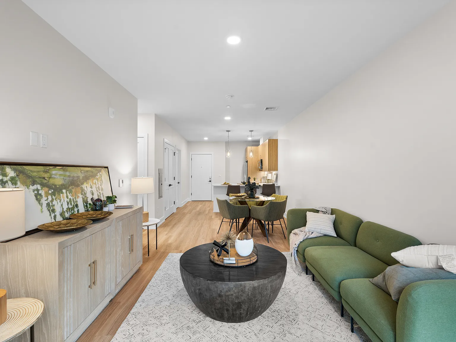 5545 Park — Photo 3