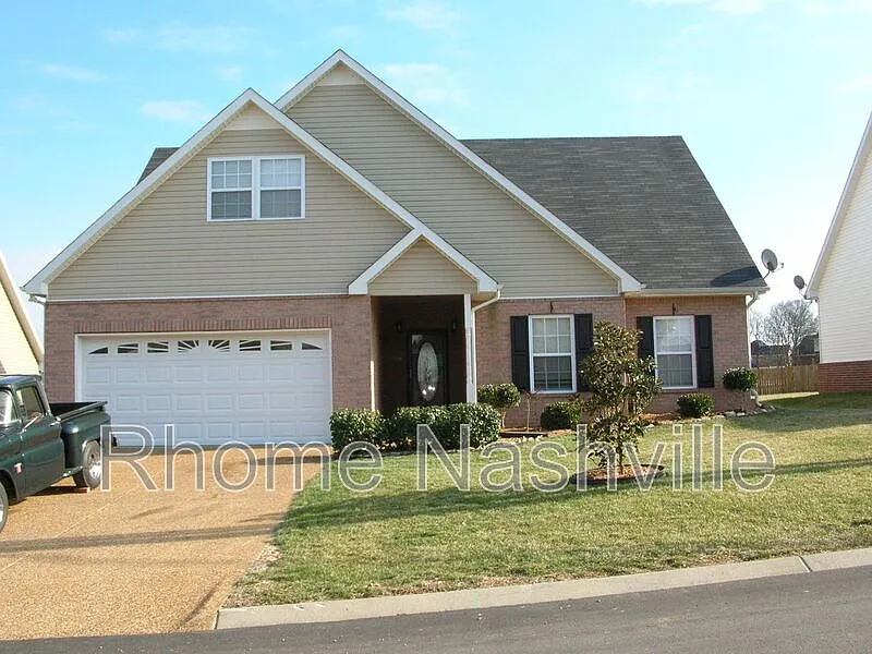 1019 Golf View Way