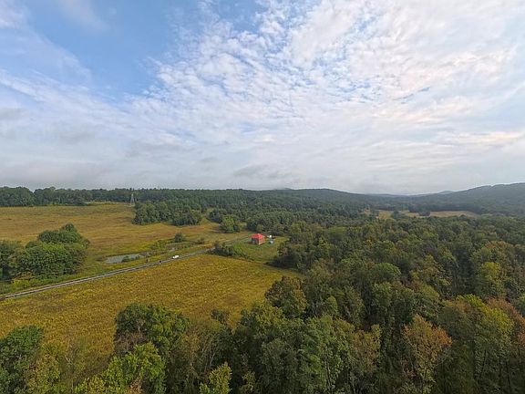 5th image of 397 Pine Grove Rd