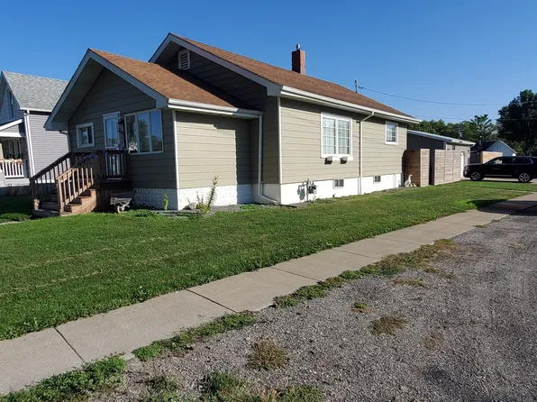 231 W Main St, Martinton, IL 60951