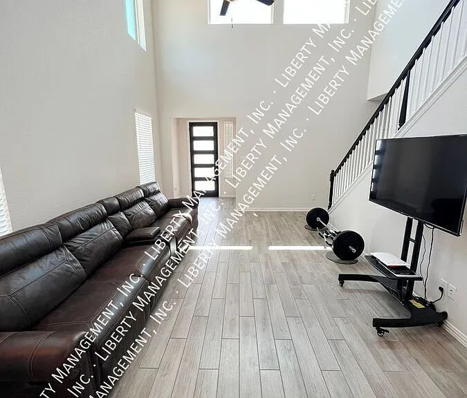 1822 Gabby Cole Ln — Photo 5