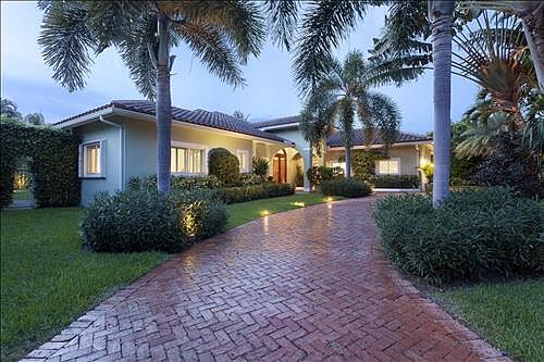 2nd image of 1149 Beach Dr