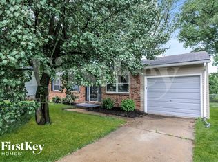 2701 Essex St, Saint Charles, MO 63301