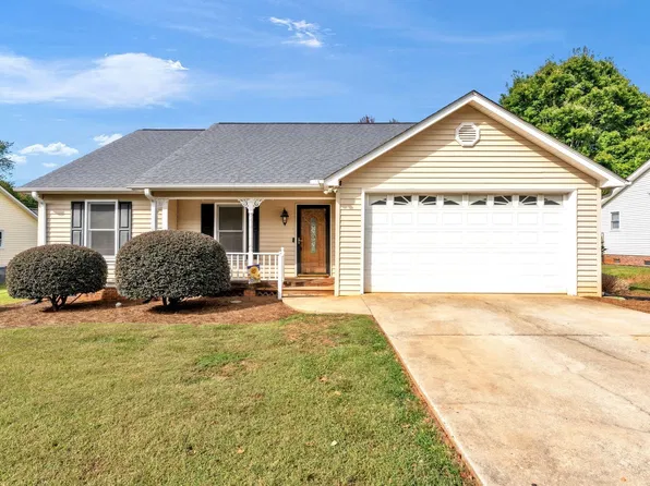 308 Fairwood Dr, Greenville, SC 29617