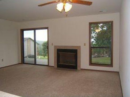 3rd image of 170 Keel Ln