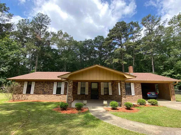 5820 Farm Ln, Pine Bluff, AR 71603