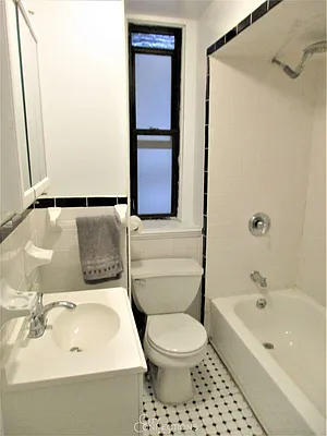 Rented by City Connections Realty | media 22