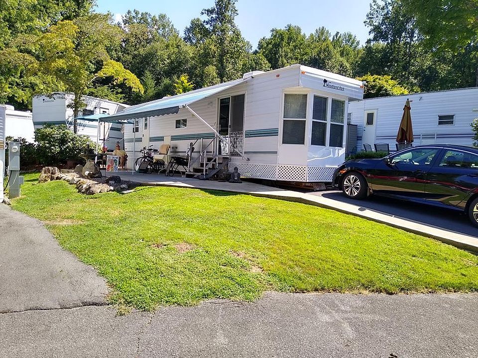 1st image of 4229 E Parkway Lot 75