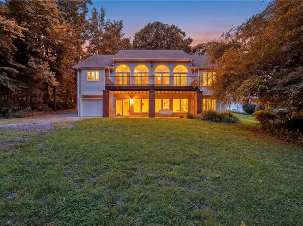 205 Mill Creek Cir, Martin, GA 30557