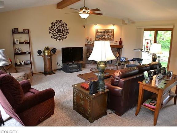 3rd image of 8738 Gatewood Dr