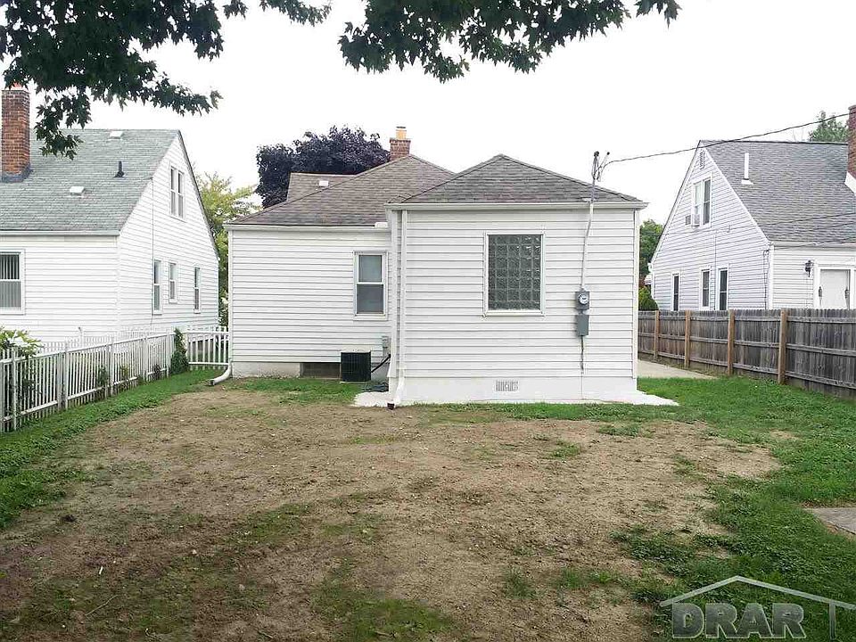 1st image of 3453 22nd St