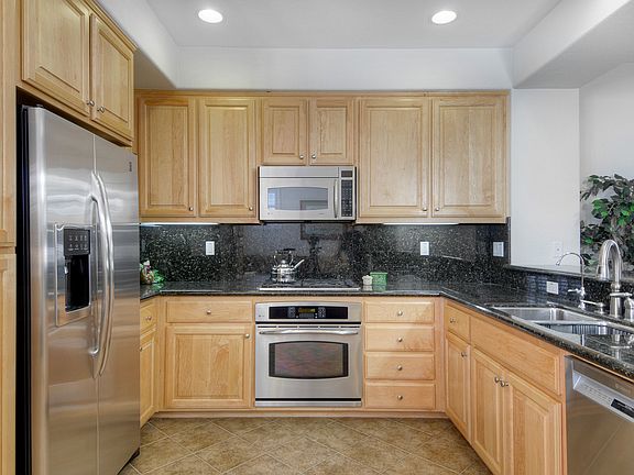 4th image of 2374 Azevedo Pkwy