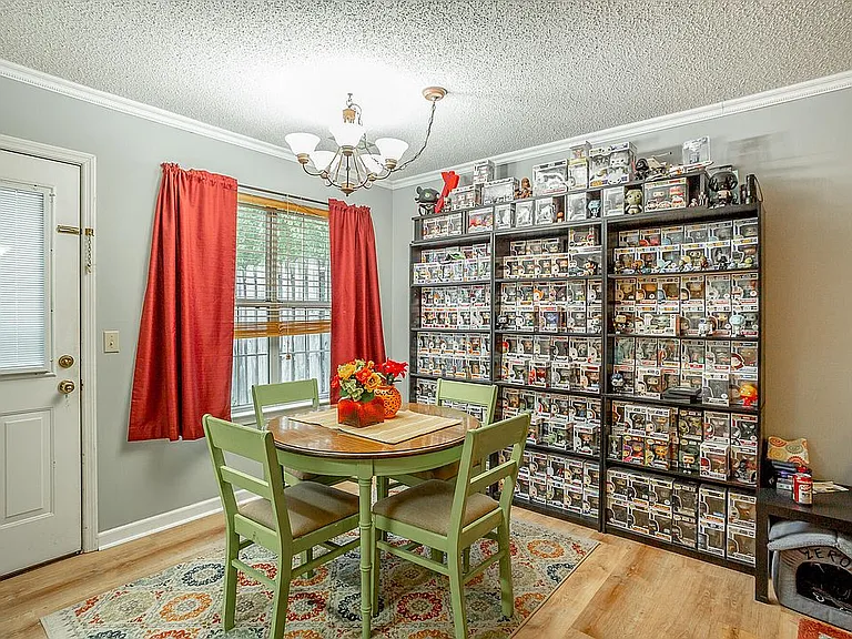 7530 Eric Dr — Photo 21