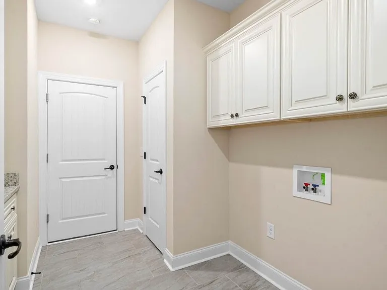 1515 Hereford Blvd — Photo 6