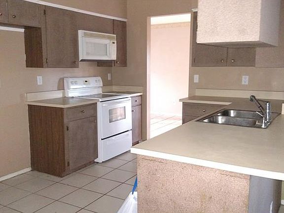 4th image of 1551 Ardenwood Ln